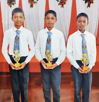 Group photo at the Anbaalaya Sainik Academy 2025 awards event
